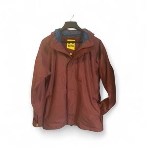 Under Armour Men's Burgundy winter/ski jacket size extra large